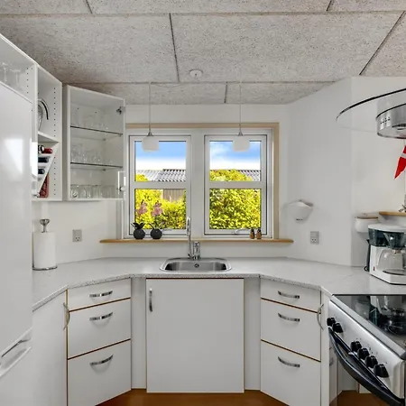 Дом отдыха Skarthi - 200m From The Sea By Interhome