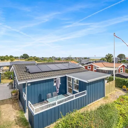 Skarthi - 200m From The Sea By Interhome *