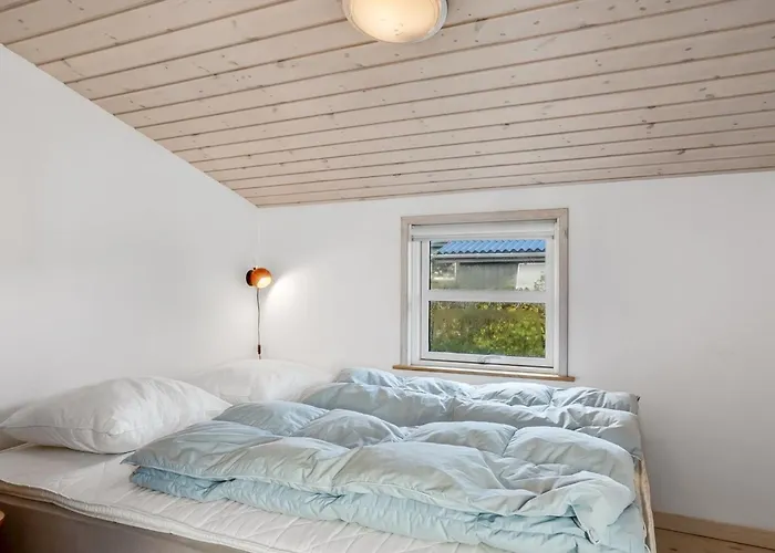 Semesterbostad Skarthi - 200m From The Sea By Interhome *