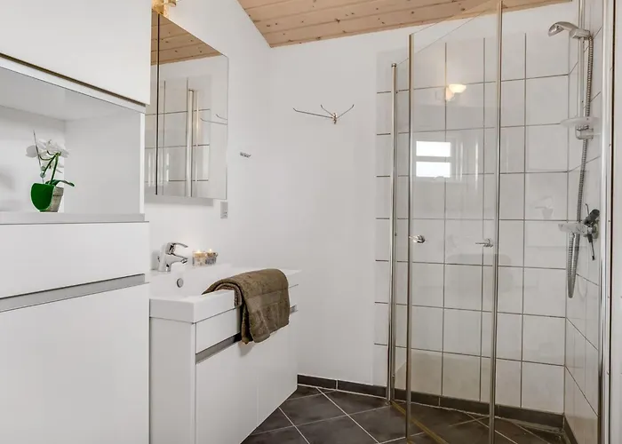 Skarthi - 200m From The Sea By Interhome *